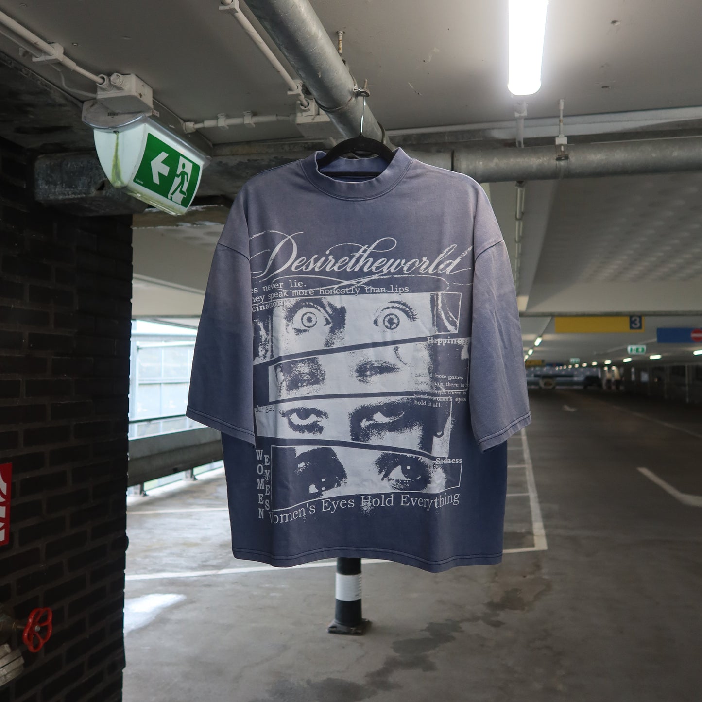 WOMEN'S EYES TEE